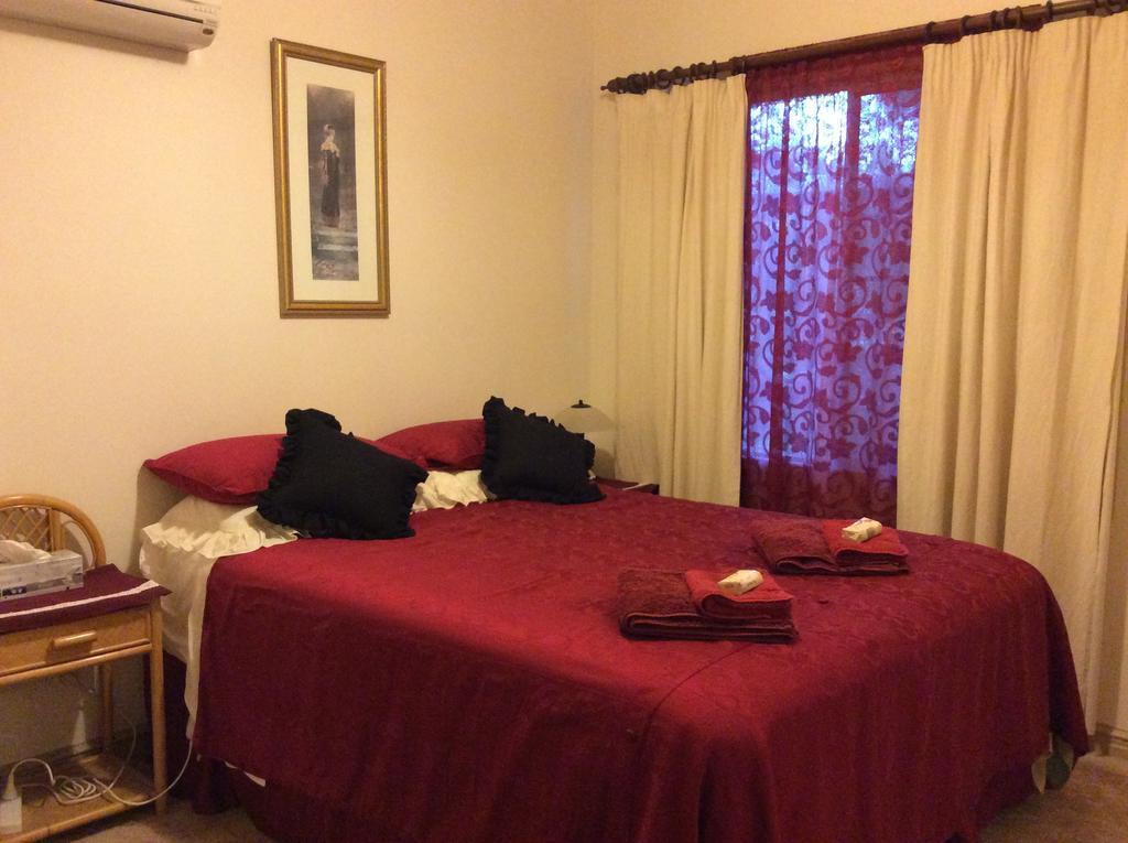 Enderslie House Bed & Breakfast Muchea Bagian luar foto